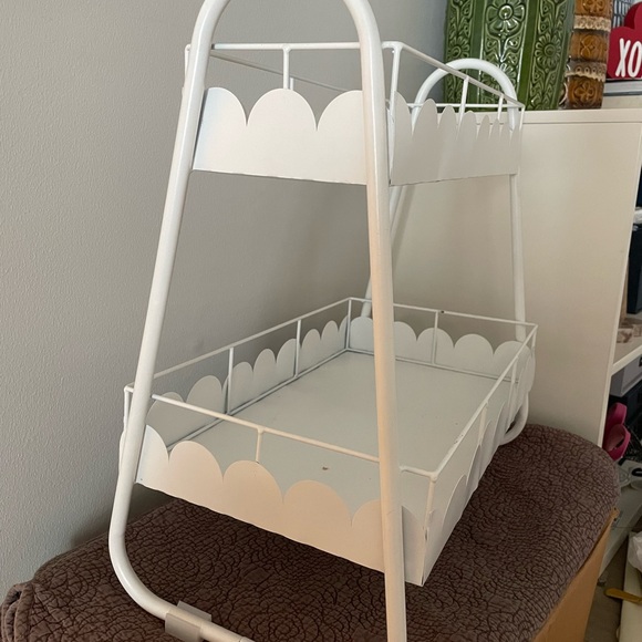 White Two-Tier Metal Rack - Picture 4 of 5